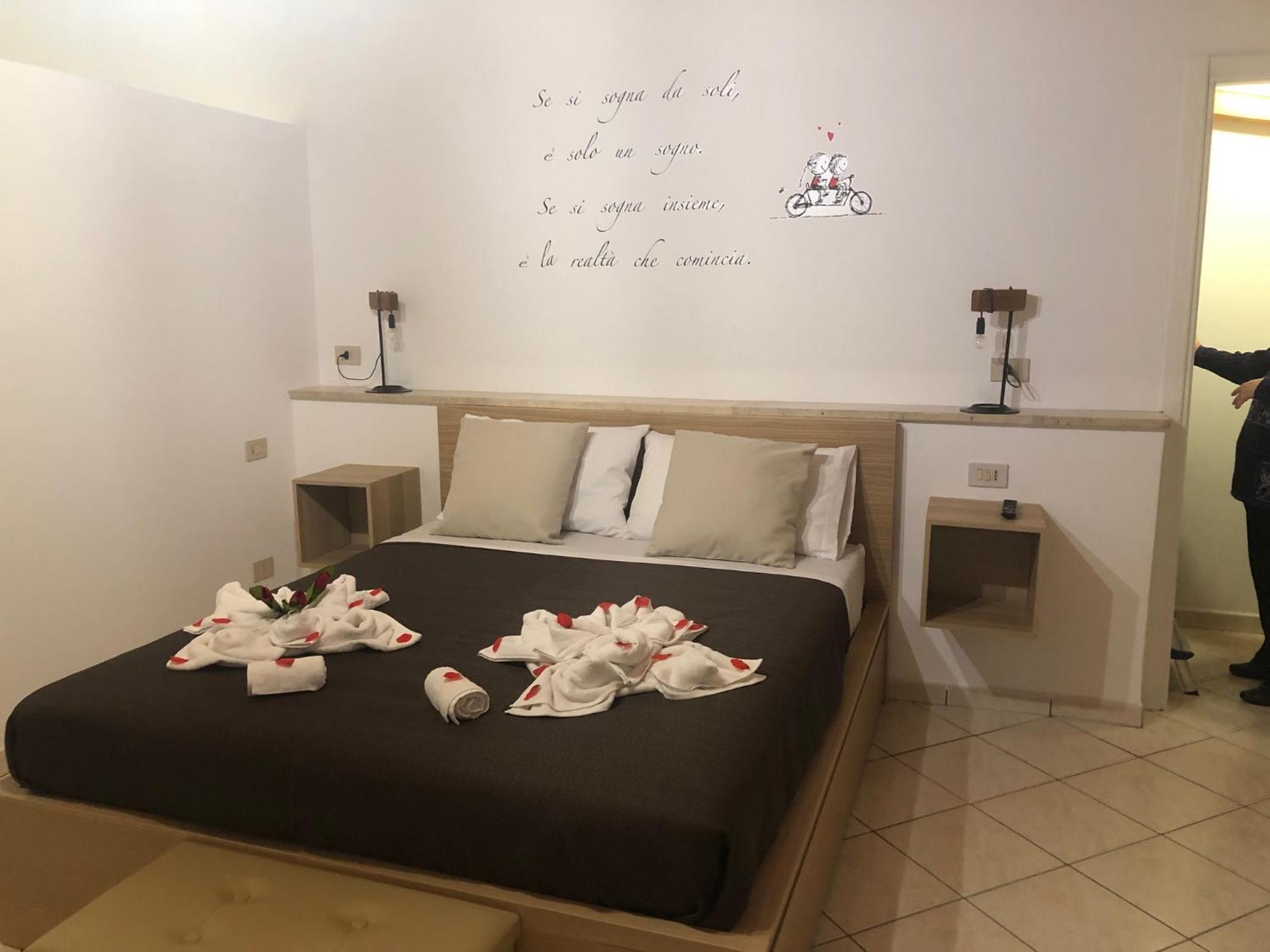 La Terra Del Sole Apartment ชีนิซี ภายนอก รูปภาพ