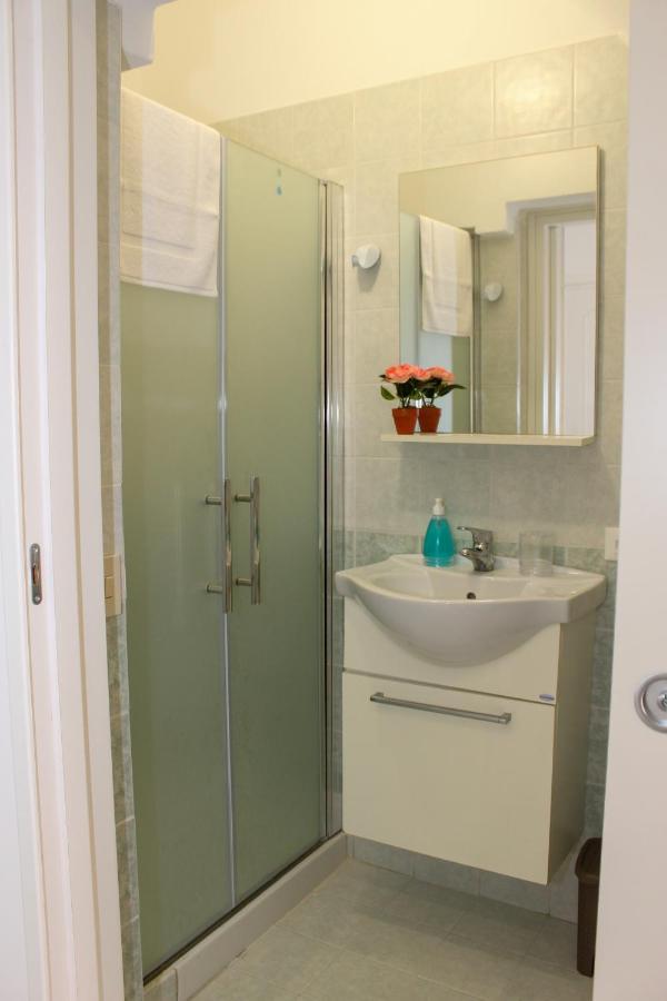 La Terra Del Sole Apartment ชีนิซี ภายนอก รูปภาพ