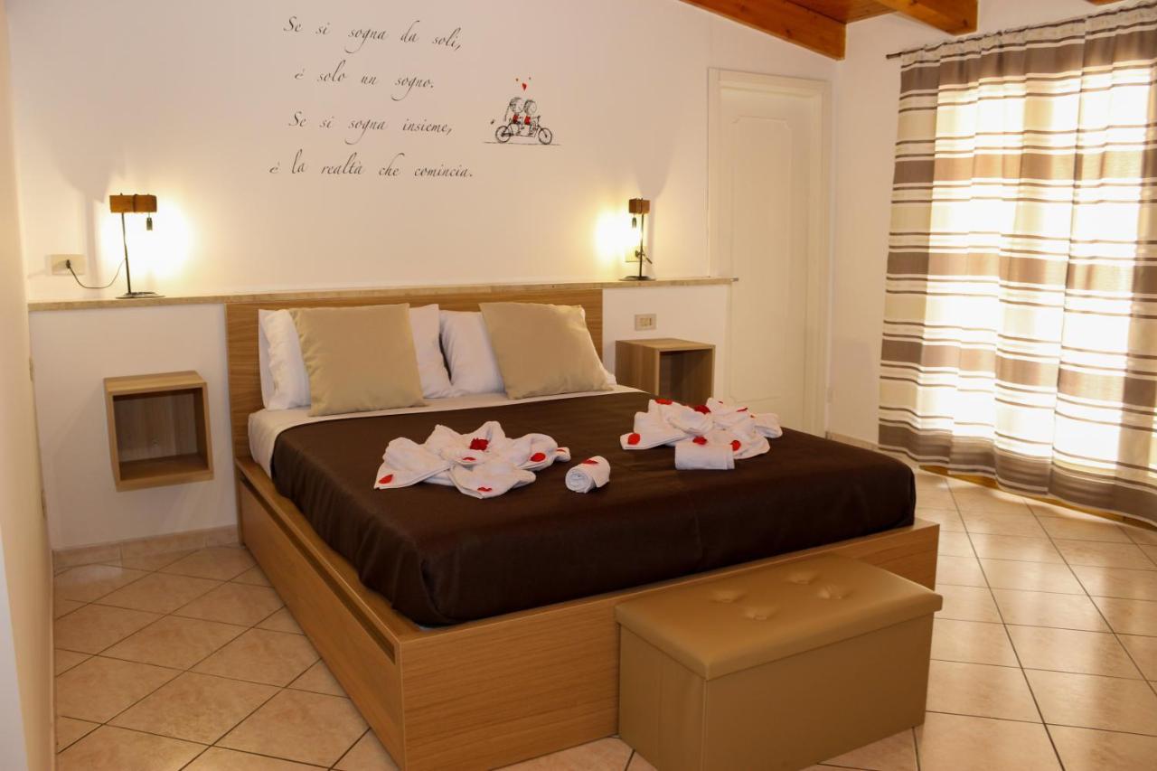 La Terra Del Sole Apartment ชีนิซี ภายนอก รูปภาพ